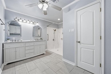 1211 Overlook Court is a well maintained 3 bedroom, 2 bath home on White Bluff Resort - Old Course in Texas - for sale on GolfHomes.com, golf home, golf lot