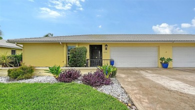 NEW PICTURES Welcome to Village Green! Here is the opportunity on Village Green Golf Club of Sarasota in Florida - for sale on GolfHomes.com, golf home, golf lot