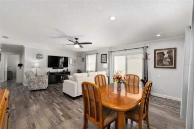 WELCOME to this PRISTINE PATIO VILLA in The Villages. This 2 on The Links of Spruce Creek in Florida - for sale on GolfHomes.com, golf home, golf lot