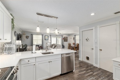 WELCOME to this PRISTINE PATIO VILLA in The Villages. This 2 on The Links of Spruce Creek in Florida - for sale on GolfHomes.com, golf home, golf lot