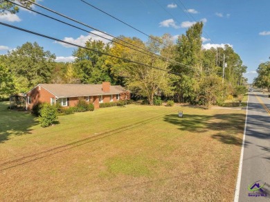 All brick classic beauty on 3/4 acres in lovely Perrydise.  You on Perry Country Club in Georgia - for sale on GolfHomes.com, golf home, golf lot