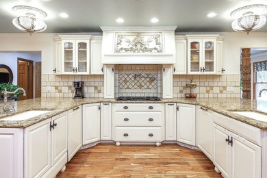 OPEN SUN 12-2! Stunning 6-bedroom, 7-bath home on a beautifully on Butterfield Country Club in Illinois - for sale on GolfHomes.com, golf home, golf lot