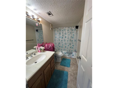 This beautifully  2-bedroom, 2-bathroom condo offers the perfect on Oaks Country Club in Florida - for sale on GolfHomes.com, golf home, golf lot
