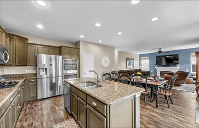 Welcome to this beautifully updated Foxford Hills Prestwick on Foxford Hills Golf Club in Illinois - for sale on GolfHomes.com, golf home, golf lot