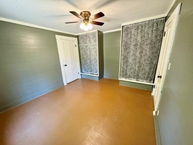 Charming renovated cottage-style home with a NEW ROOF on a on Ocilla Country Club in Georgia - for sale on GolfHomes.com, golf home, golf lot