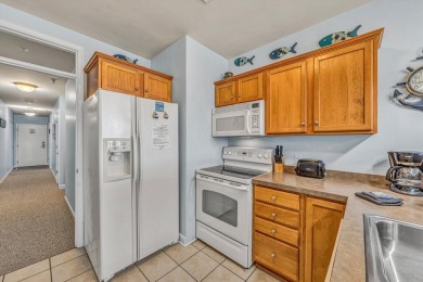 AS THE DAYS GET WARMER, SMITH MOUNTAIN LAKE STARTS CALLING. PICK on Mariners Landing Golf and Country Club in Virginia - for sale on GolfHomes.com, golf home, golf lot