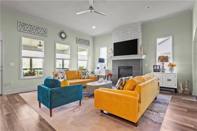 This stunning reverse 1.5 story offers 4 spacious bedrooms, 3 on The Deuce At the National Golf Club of Kansas City in Missouri - for sale on GolfHomes.com, golf home, golf lot