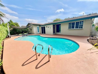 Well kept 3BR/2BA pool home in desirable west Sunrise community on Sunrise Lakes Phase III in Florida - for sale on GolfHomes.com, golf home, golf lot