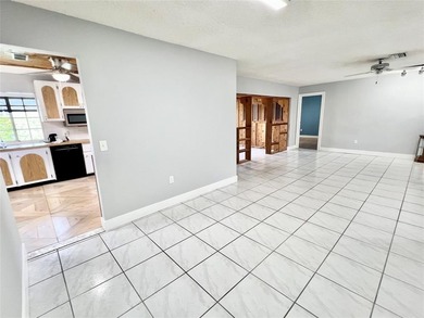 Well kept 3BR/2BA pool home in desirable west Sunrise community on Sunrise Lakes Phase III in Florida - for sale on GolfHomes.com, golf home, golf lot