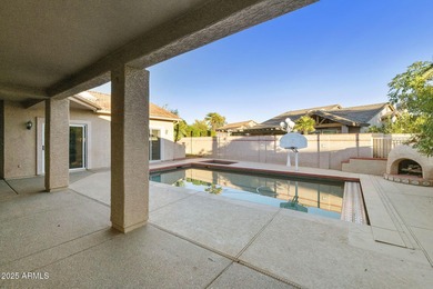 Rare 3330 sf single story 3BR, 3.5BA Borgata model with a pool on Oakwood Golf Club  in Arizona - for sale on GolfHomes.com, golf home, golf lot