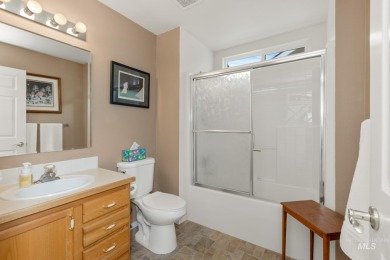 Freedom awaits! Come see this inviting single-level townhouse on Lakeview Golf Club in Idaho - for sale on GolfHomes.com, golf home, golf lot