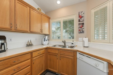Freedom awaits! Come see this inviting single-level townhouse on Lakeview Golf Club in Idaho - for sale on GolfHomes.com, golf home, golf lot