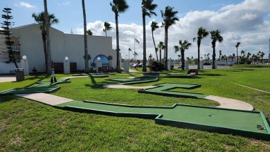 Nice 1 bed 1.5 bth cottage home in Long Island Village!  Central on Long Island Golf Course in Texas - for sale on GolfHomes.com, golf home, golf lot