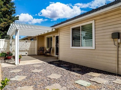 Freedom awaits! Come see this inviting single-level townhouse on Lakeview Golf Club in Idaho - for sale on GolfHomes.com, golf home, golf lot