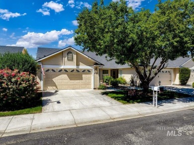 Freedom awaits! Come see this inviting single-level townhouse on Lakeview Golf Club in Idaho - for sale on GolfHomes.com, golf home, golf lot
