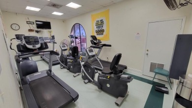 Nice 1 bed 1.5 bth cottage home in Long Island Village!  Central on Long Island Golf Course in Texas - for sale on GolfHomes.com, golf home, golf lot