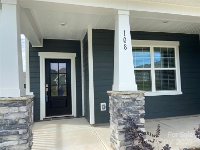 Spacious 3 Bedroom Ranch Home with 2 car garage.  Beautiful on Statesville Country Club in North Carolina - for sale on GolfHomes.com, golf home, golf lot