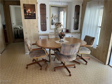 $92,900 ARE YOU KIDDING ME!!! Come make this home YOURS!!! on Six Lakes Country Club in Florida - for sale on GolfHomes.com, golf home, golf lot