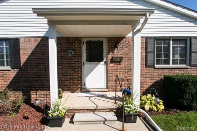 Highly desirable ranch condo in Marysville. Spacious 2 bedroom 2 on Marysville Golf Course in Michigan - for sale on GolfHomes.com, golf home, golf lot