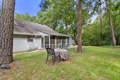 Southern charm meets this 3BR 2BA  Cape Cod style cottage tucked on Holly Lake Ranch Golf Club in Texas - for sale on GolfHomes.com, golf home, golf lot