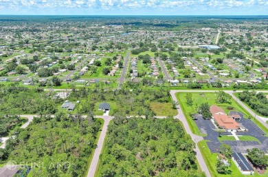 Exclusively presented by Sunland Real Estate: Fantastic on Sabal Trace Golf and Country Club in Florida - for sale on GolfHomes.com, golf home, golf lot