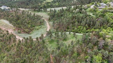 Listed by Lori Barnett & Michelle Carr, Engel & Volkers Black on Arrowhead Country Club in South Dakota - for sale on GolfHomes.com, golf home, golf lot