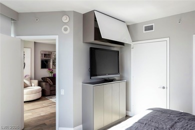 Modern elegance, $80K in upgrades. Excellent investment, tenant on  in Nevada - for sale on GolfHomes.com, golf home, golf lot