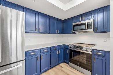 Welcome to 5950 Pelican Bay Plaza #PH-2D, a beautifully updated on Pasadena Yacht and Country Club in Florida - for sale on GolfHomes.com, golf home, golf lot