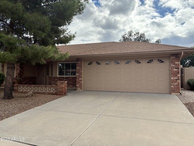 Beautiful GOLF COURSE home with 3 bedrooms & 2 baths. Open floor on Sunland Springs Golf Course  in Arizona - for sale on GolfHomes.com, golf home, golf lot
