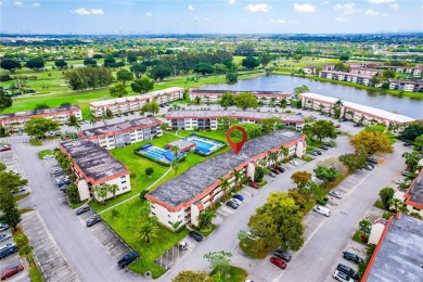 Great 2/2 apartment in perfect condition, ready to move in on on Hollybrook Golf and Tennis Club  in Florida - for sale on GolfHomes.com, golf home, golf lot