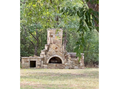 Do Not Miss Out! This level 80x120 foot lot features sandy soil on Horseshoe Bend Country Club in Texas - for sale on GolfHomes.com, golf home, golf lot