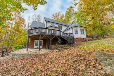 This beautifully remodeled home is nestled on nearly 1.5 acres on Green Oaks Golf Course in North Carolina - for sale on GolfHomes.com, golf home, golf lot