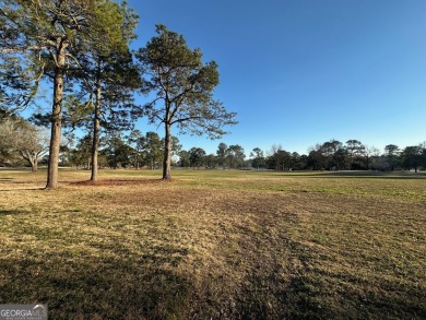 MORE PHOTOS COMING SOON!!!!   WELCOME HOME to Houston Lake on Houston Lake Country Club in Georgia - for sale on GolfHomes.com, golf home, golf lot