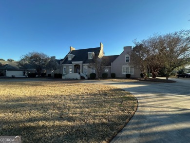 MORE PHOTOS COMING SOON!!!!   WELCOME HOME to Houston Lake on Houston Lake Country Club in Georgia - for sale on GolfHomes.com, golf home, golf lot