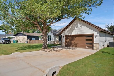 Beautiful new construction with 3 bedrooms, 3 full bathrooms on The Club At Runaway Bay in Texas - for sale on GolfHomes.com, golf home, golf lot