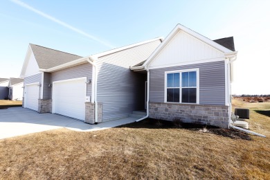 This ''ready to move in'' townhome has everything you need on on Cedar Pointe Golf Course in Iowa - for sale on GolfHomes.com, golf home, golf lot