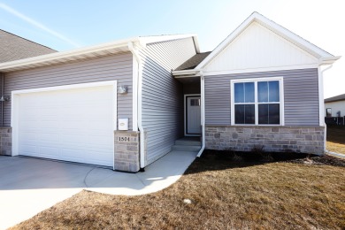 This ''ready to move in'' townhome has everything you need on on Cedar Pointe Golf Course in Iowa - for sale on GolfHomes.com, golf home, golf lot