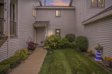 Welcome to this beautiful move-in ready one story condo in The on The Moors Golf Club in Michigan - for sale on GolfHomes.com, golf home, golf lot