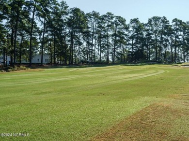 Superb Pinehurst golf location!  Fully updated and furnished on Pinehurst Resort and Country Club in North Carolina - for sale on GolfHomes.com, golf home, golf lot