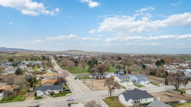 Located just blocks from the municipal golf course, this rare on Desert Canyon Golf Course in Idaho - for sale on GolfHomes.com, golf home, golf lot