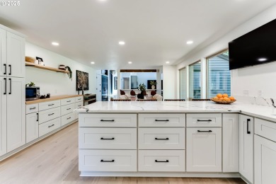 This is it! Your dream single level home with a golf course on  in Oregon - for sale on GolfHomes.com, golf home, golf lot