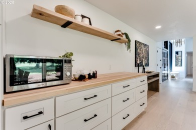 This is it! Your dream single level home with a golf course on  in Oregon - for sale on GolfHomes.com, golf home, golf lot