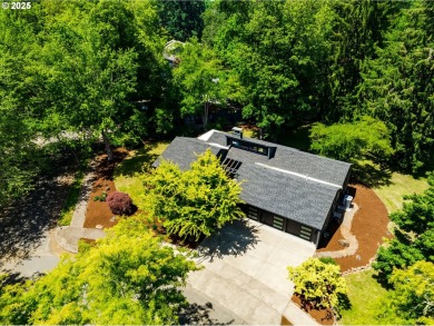 This is it! Your dream single level home with a golf course on  in Oregon - for sale on GolfHomes.com, golf home, golf lot