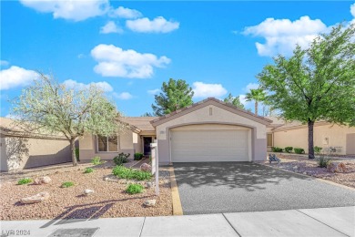 The original owner is offering this beautiful 2 bedroom, 2 on Desert Willow Golf Course in Nevada - for sale on GolfHomes.com, golf home, golf lot