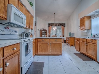 *Move in with confidence--big-ticket updates already done!* on Plantation Golf Club in Florida - for sale on GolfHomes.com, golf home, golf lot