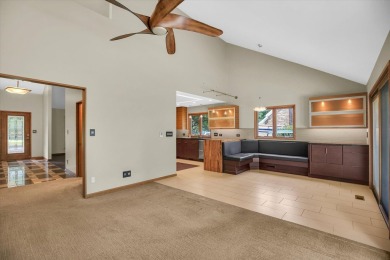 Discover this beautiful 3 bed, 2.5 bath home located in the on Lincolnshire Fields Country Club in Illinois - for sale on GolfHomes.com, golf home, golf lot