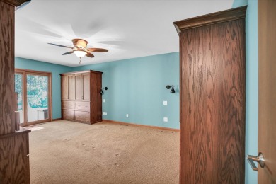 Discover this beautiful 3 bed, 2.5 bath home located in the on Lincolnshire Fields Country Club in Illinois - for sale on GolfHomes.com, golf home, golf lot