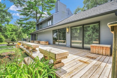 Discover this beautiful 3 bed, 2.5 bath home located in the on Lincolnshire Fields Country Club in Illinois - for sale on GolfHomes.com, golf home, golf lot