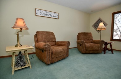 Super clean, immaculately maintained 3 bed, 2 bath split-level on Stones Throw Golf Course in Minnesota - for sale on GolfHomes.com, golf home, golf lot