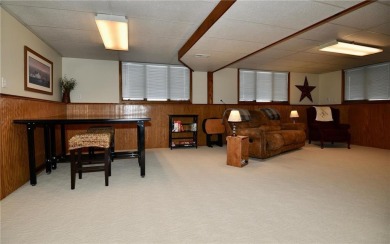 Super clean, immaculately maintained 3 bed, 2 bath split-level on Stones Throw Golf Course in Minnesota - for sale on GolfHomes.com, golf home, golf lot